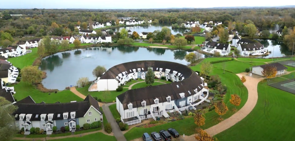 Astra Worldwide X Orion Holidays_ Cotswolds Lakes_1